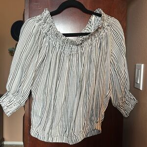 Evereve Small off shoulder black and cream stripe shirt. Never worn